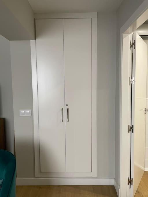 Apartamento Velarde-Maestranza Sevilha Exterior foto