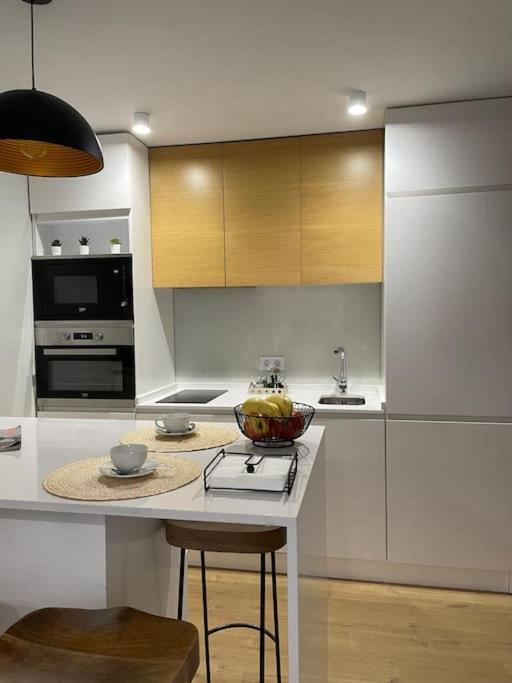 Apartamento Velarde-Maestranza Sevilha Exterior foto