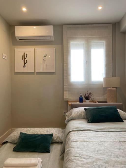 Apartamento Velarde-Maestranza Sevilha Exterior foto
